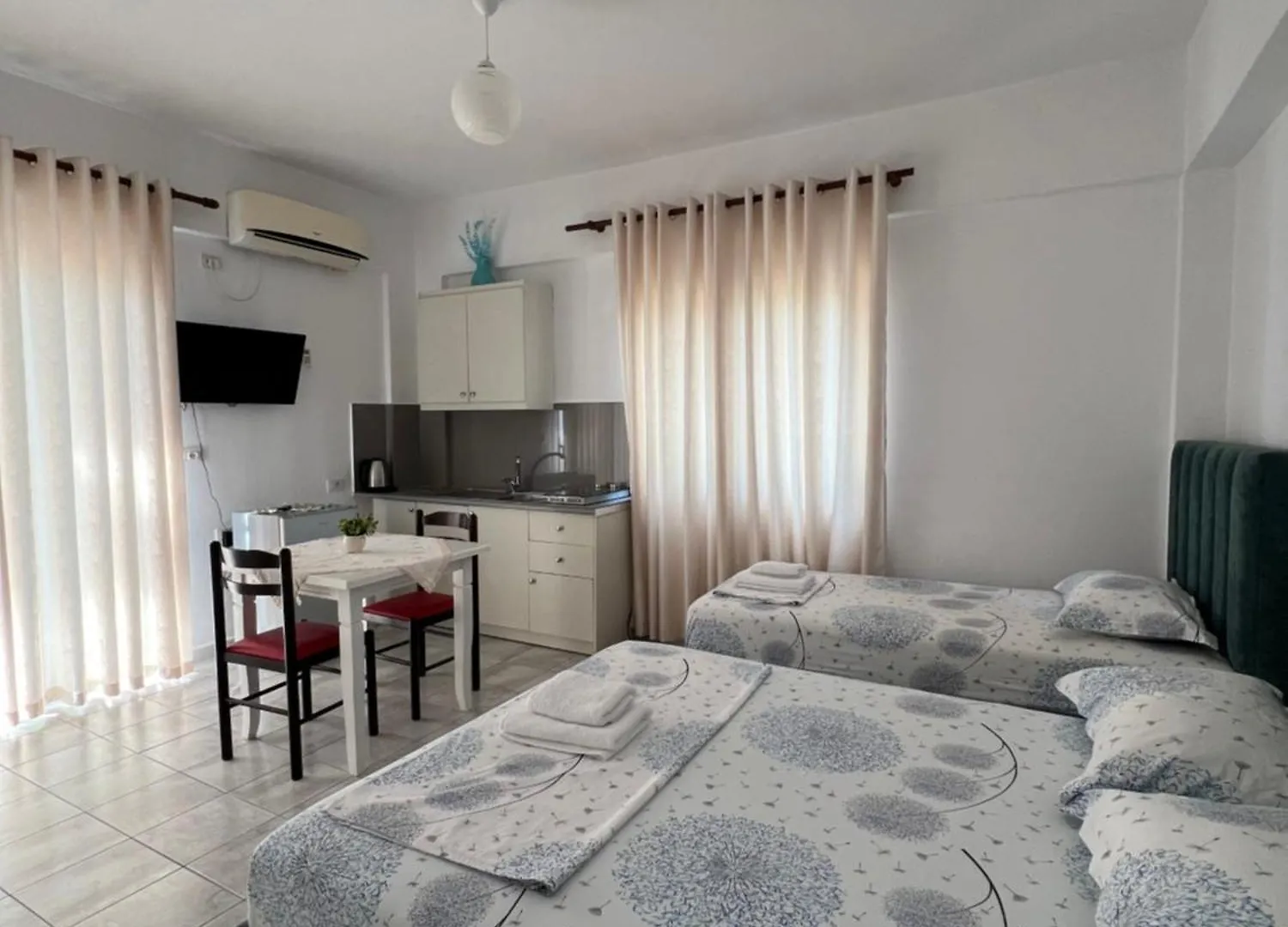 Dea Apartament Ksamil 0*,  Arnavutluk